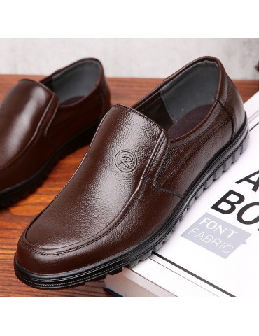 Men Pure Color Soft Sole Slip On Casual Driving Leather Shoes